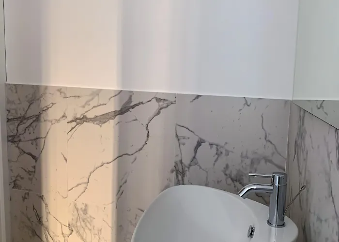 Bob W Ticinese Lejlighedshotel Milano
