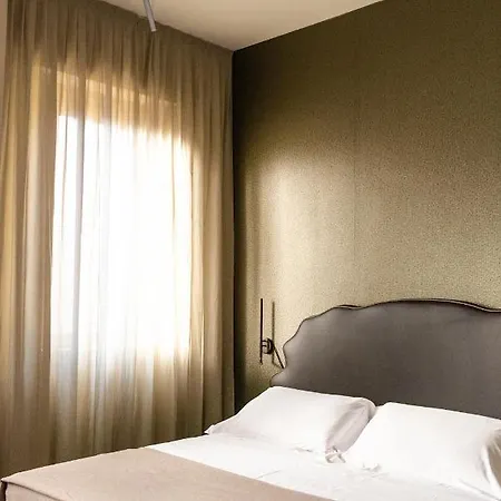 Bob W Ticinese Aparthotel